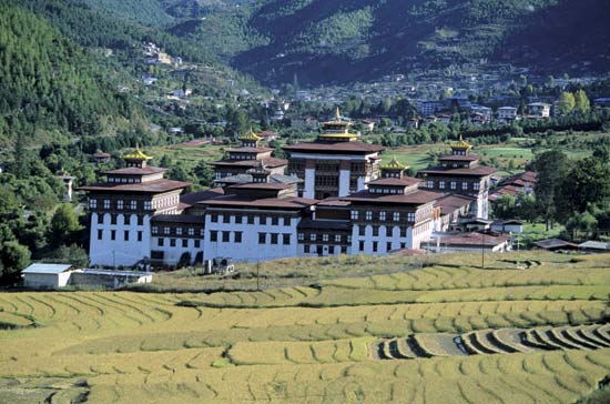 breathtaking scenery of bhutan